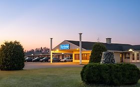 Travelodge By Wyndham Grand Falls
